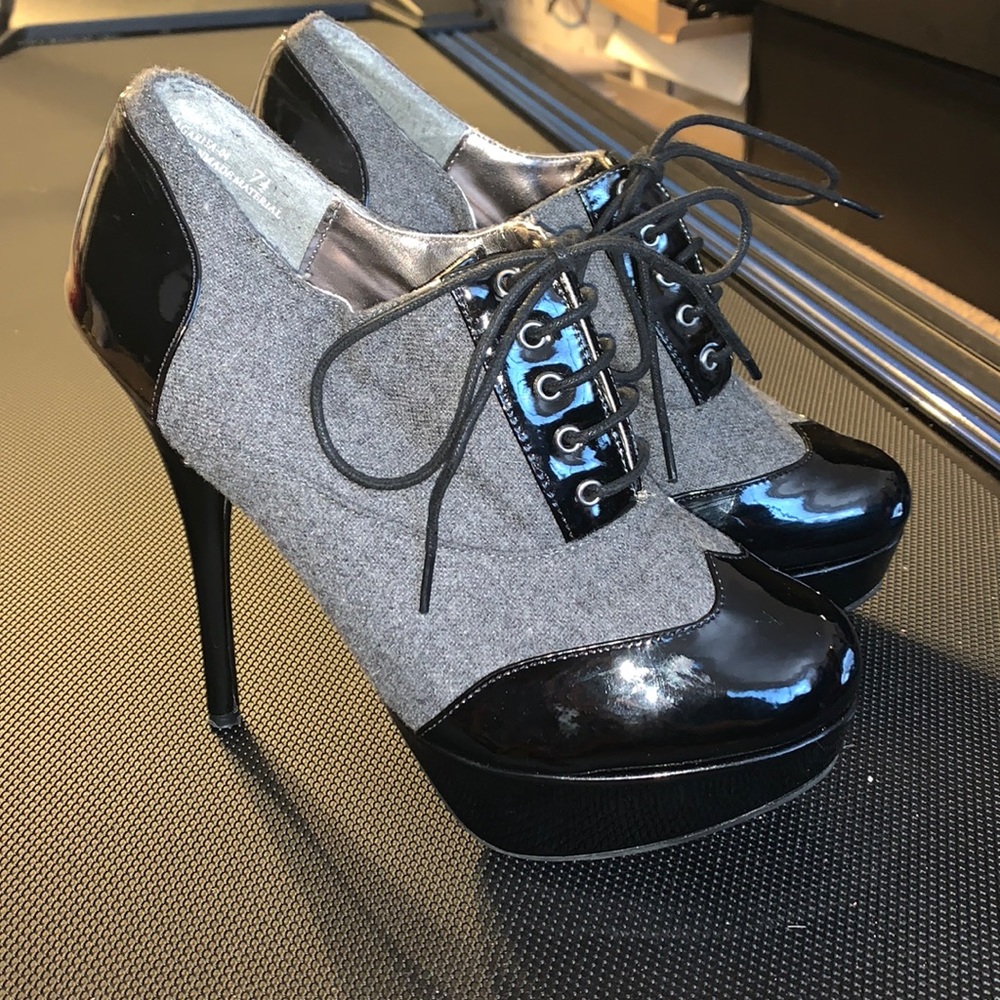 Lace Up Pumps